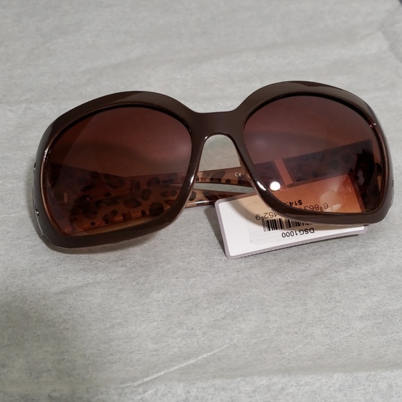 Sag Harbor Sunglasses - Picture 6 of 8